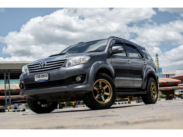 TOYOTA FORTUNER 2.5 G mt 2014